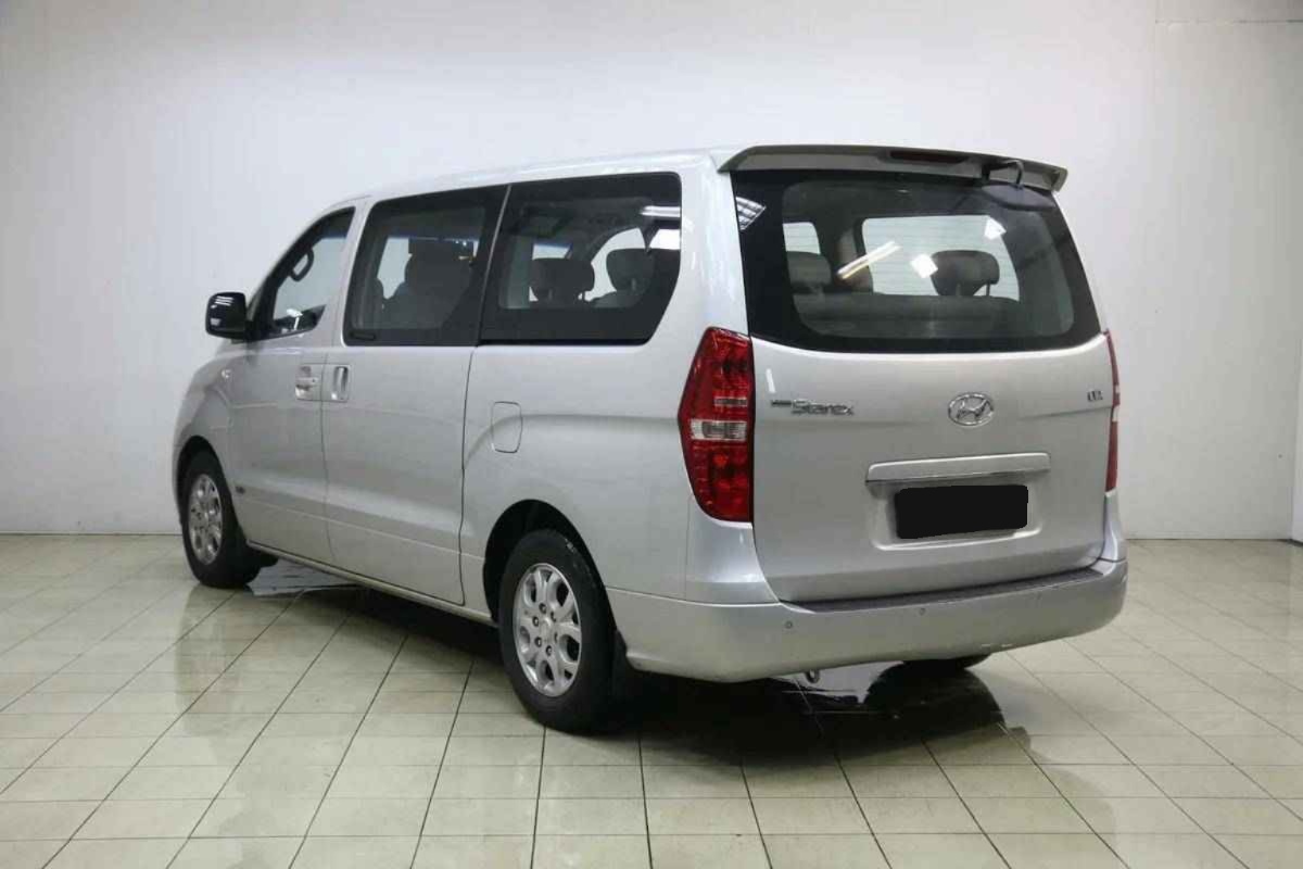 Hyundai Grand Starex, I