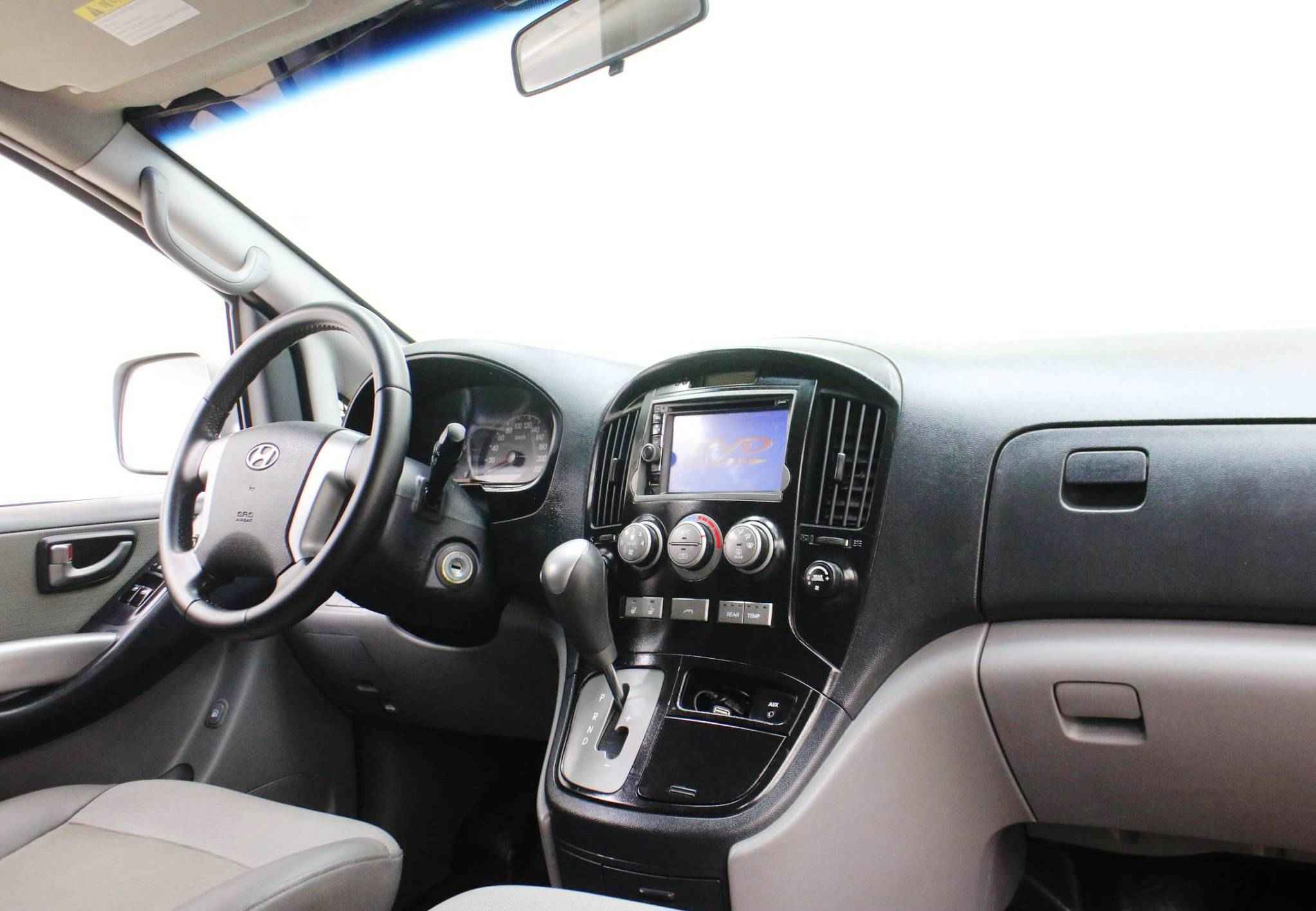 Hyundai Grand Starex, I