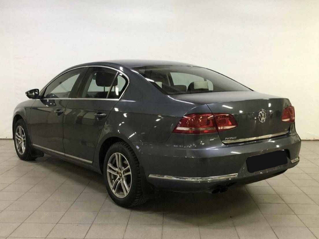 Volkswagen Passat, B7