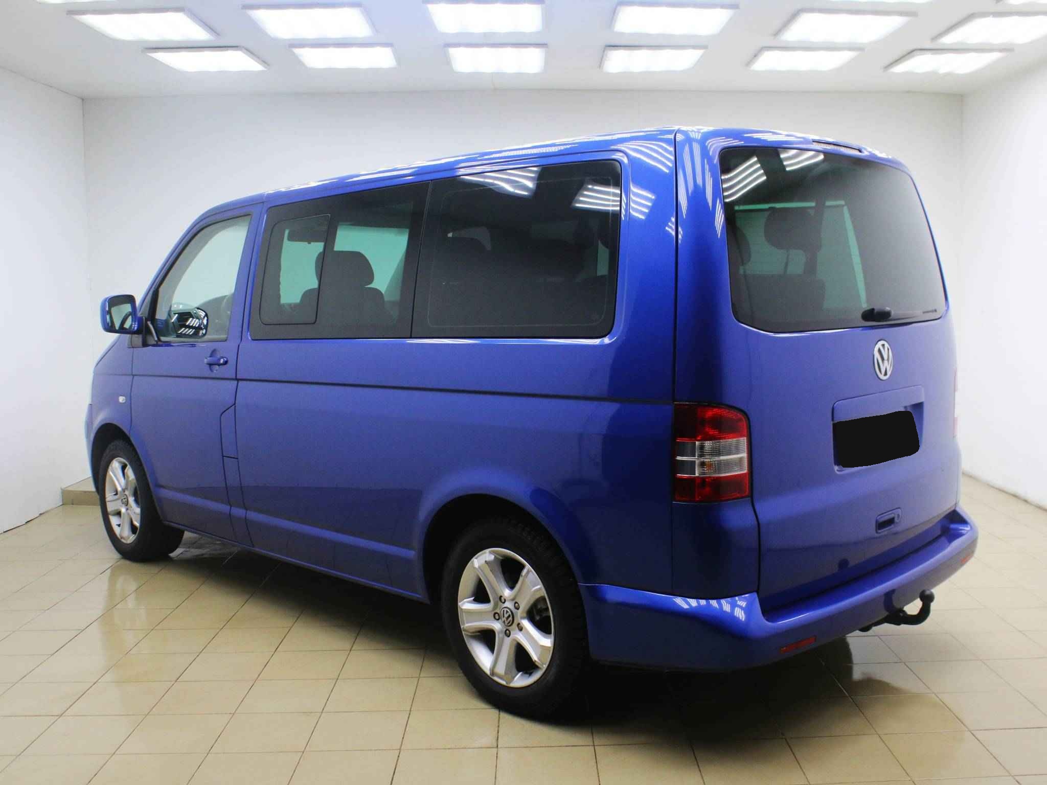 Volkswagen Caravelle, T5