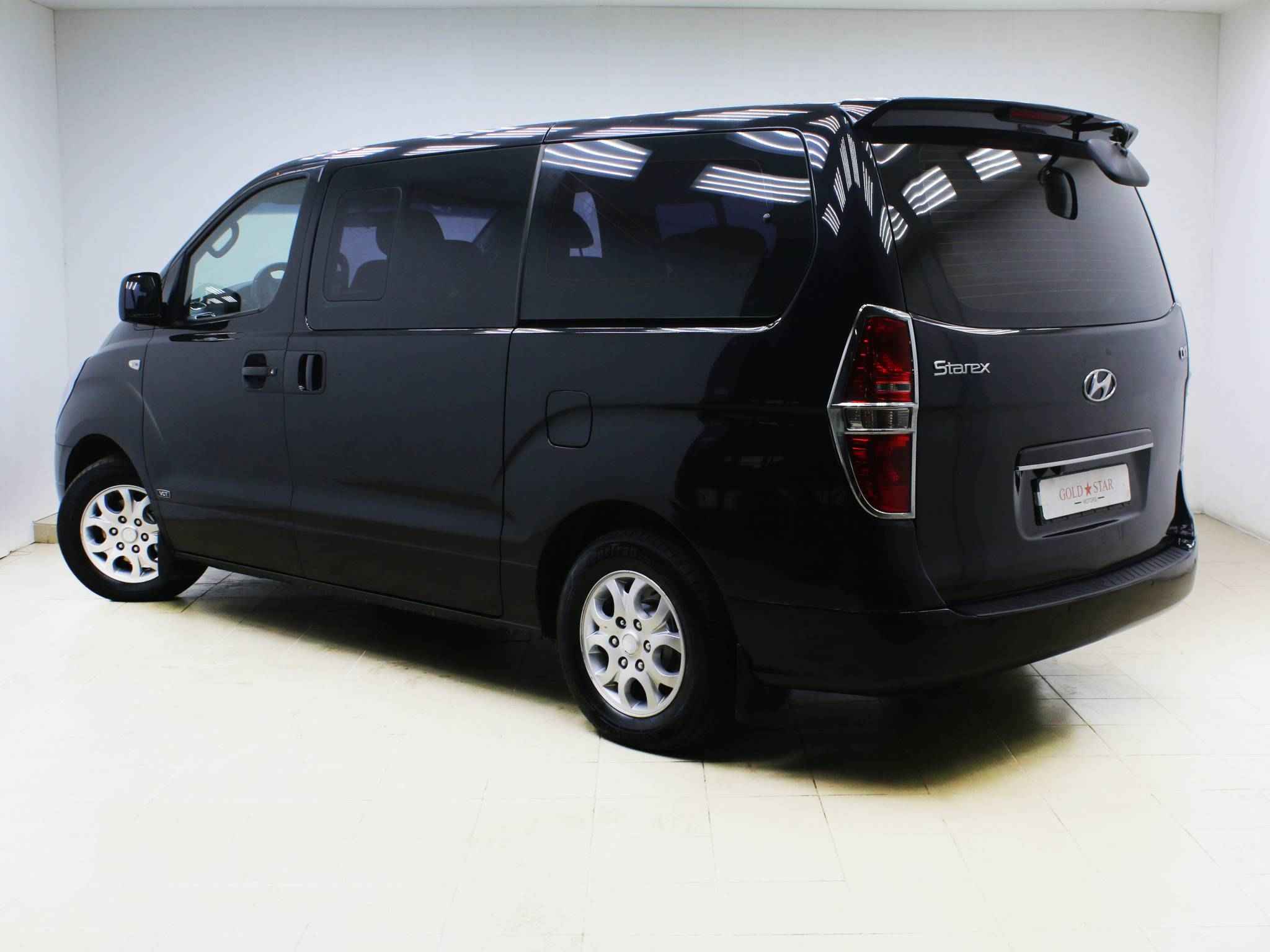 Hyundai Grand Starex, I