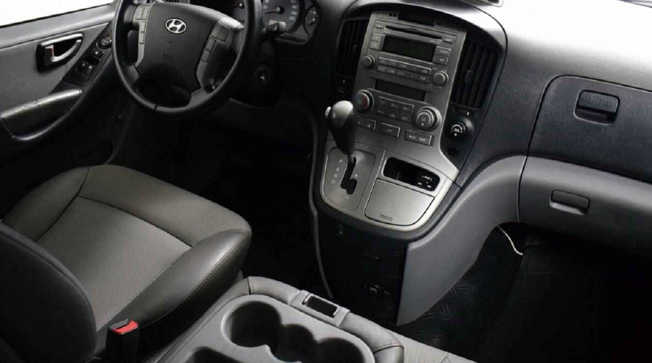 Hyundai Grand Starex, I