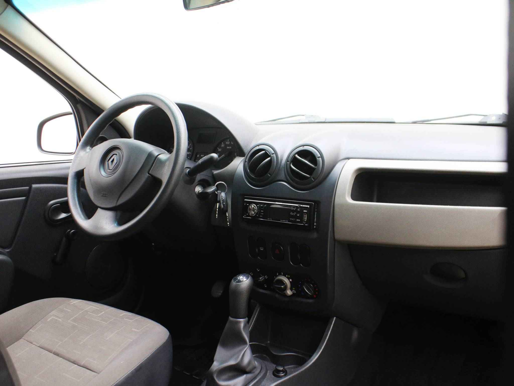 Renault Logan, I Рестайлинг