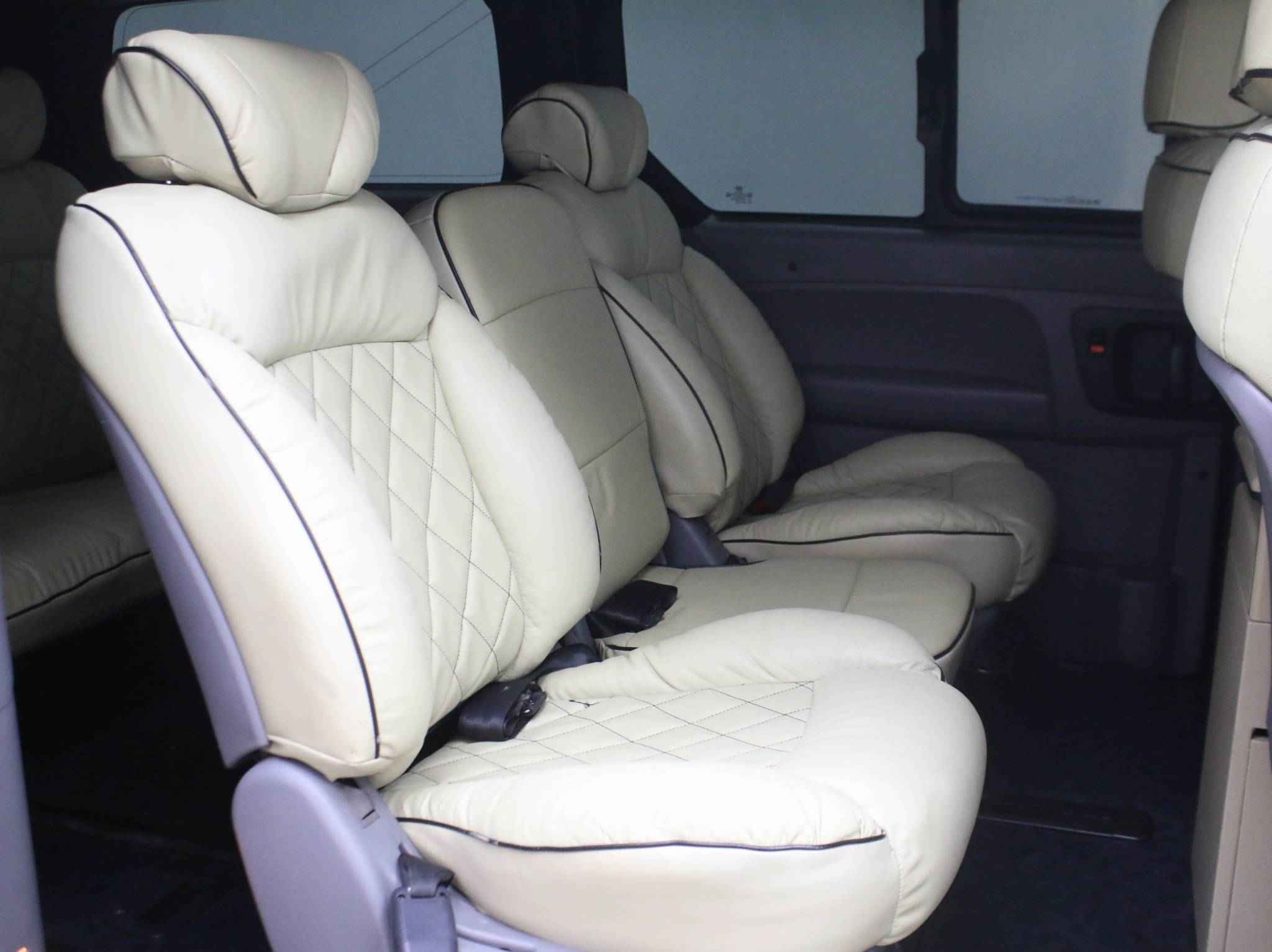 Hyundai Grand Starex, I