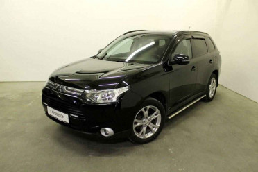 Mitsubishi Outlander, III