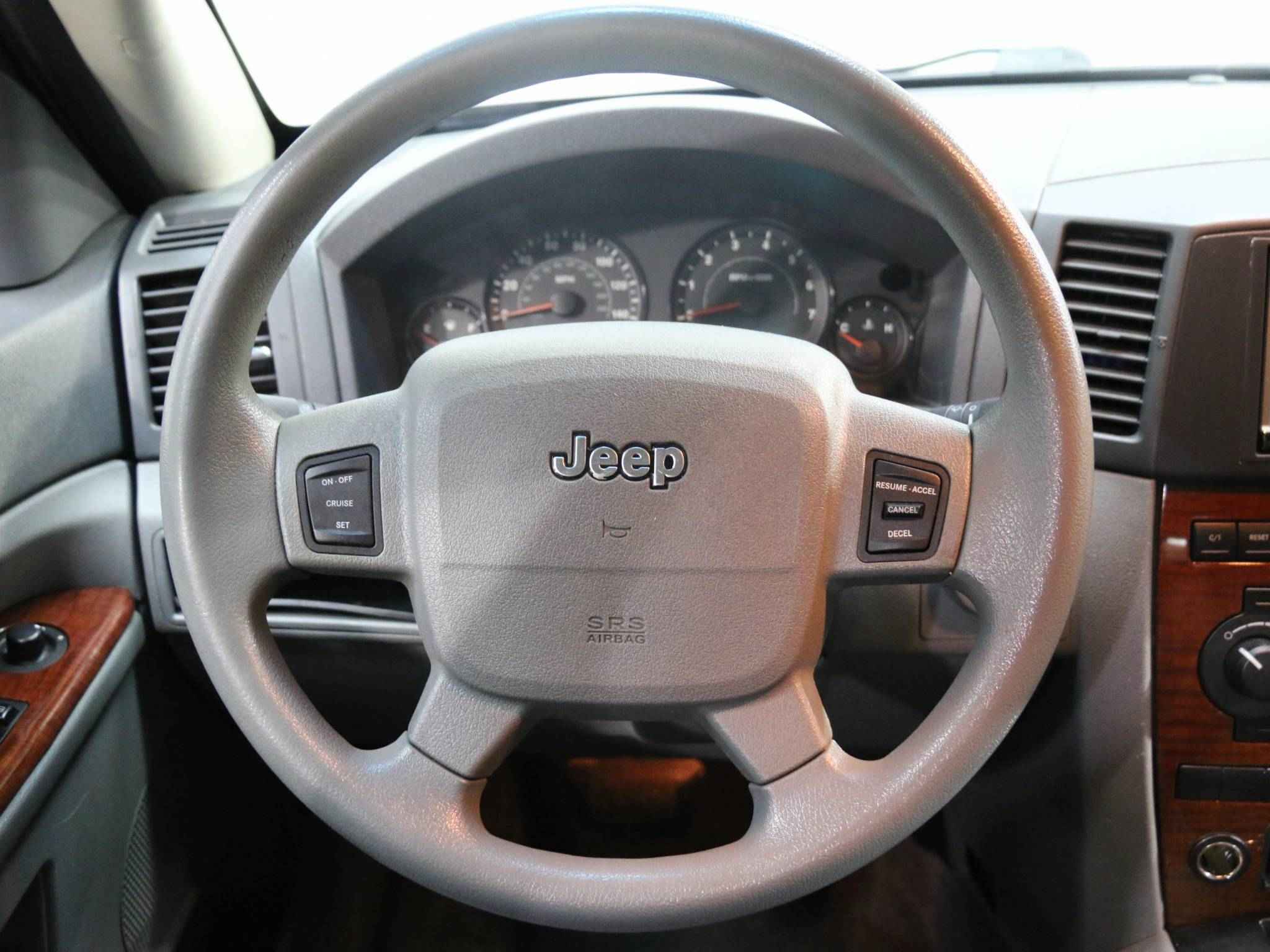 Jeep Grand Cherokee, III (WK)