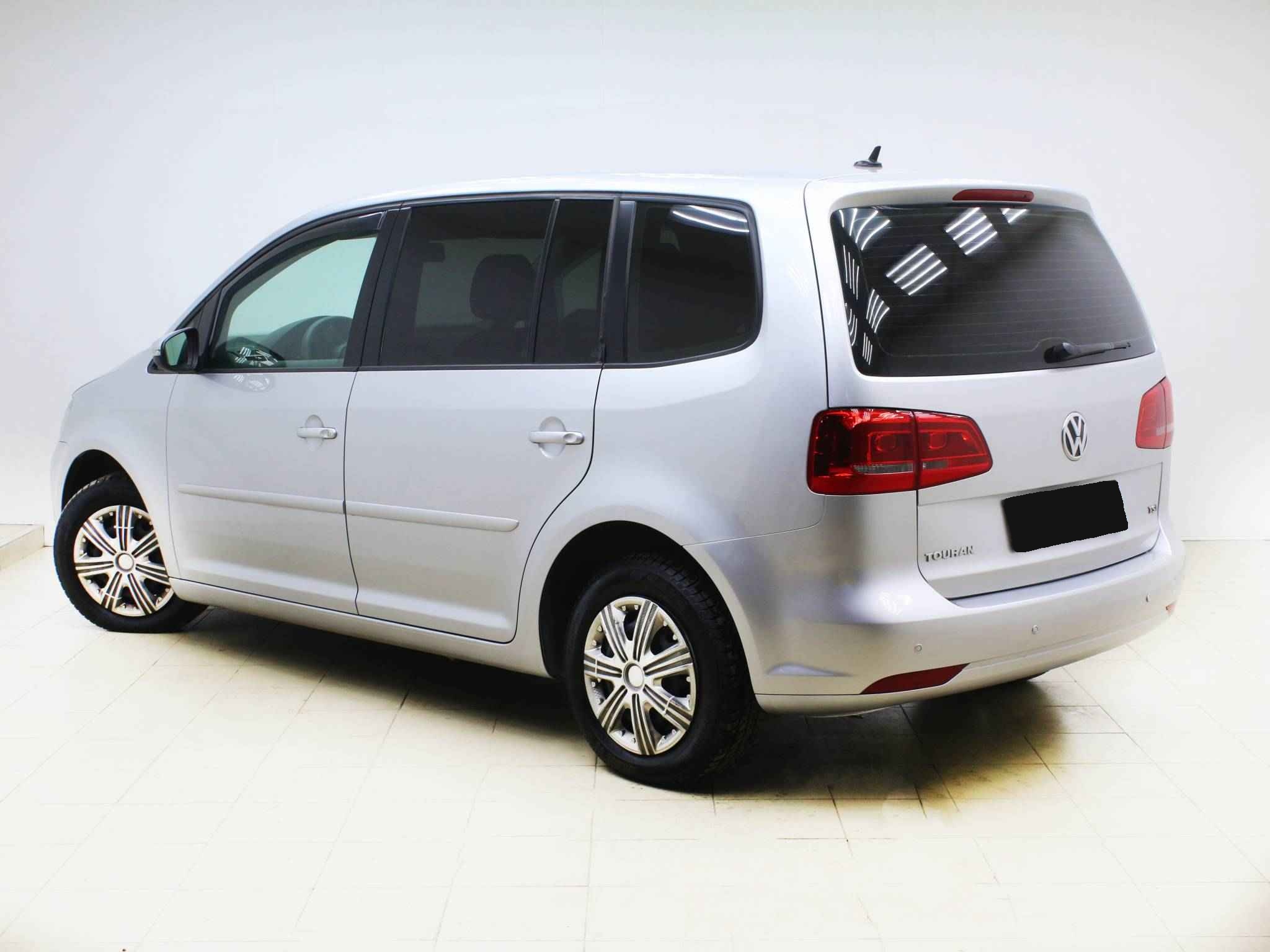 Volkswagen Touran, II