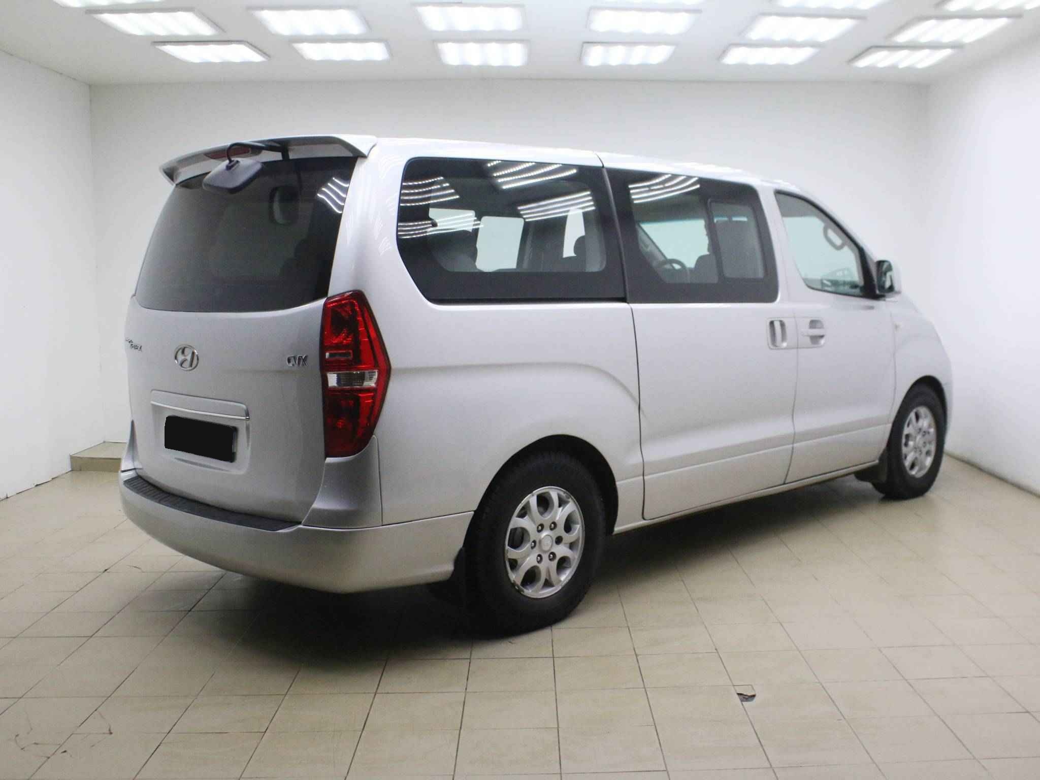 Hyundai Grand Starex, I