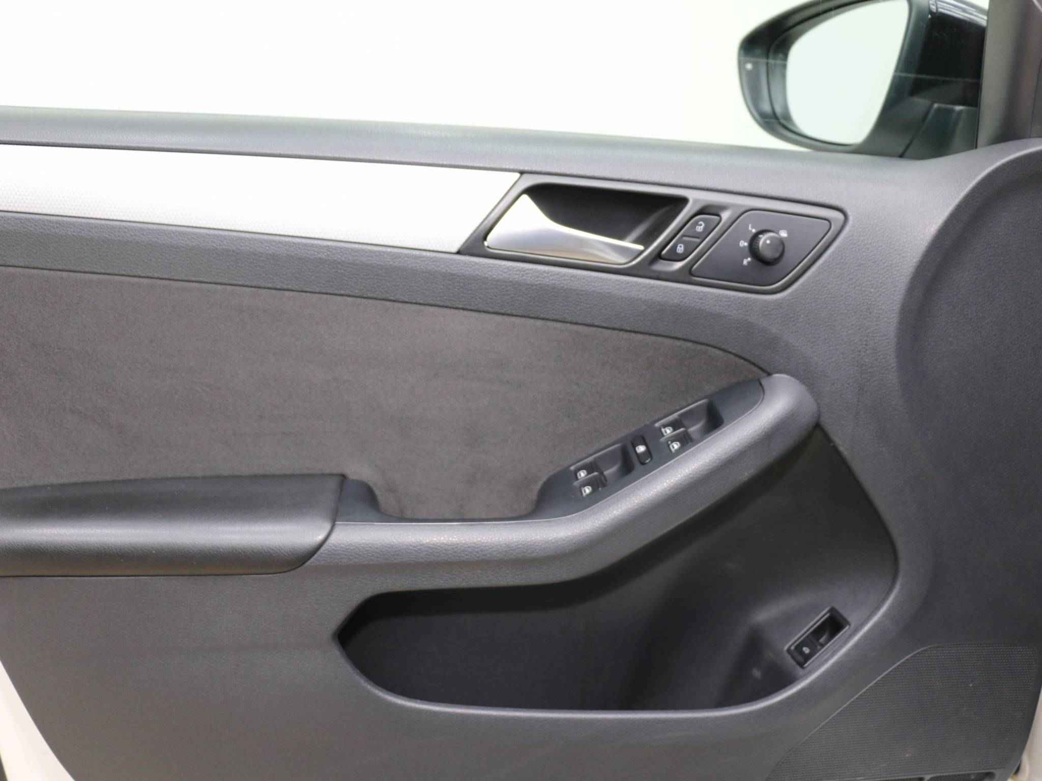 Volkswagen Jetta, VI