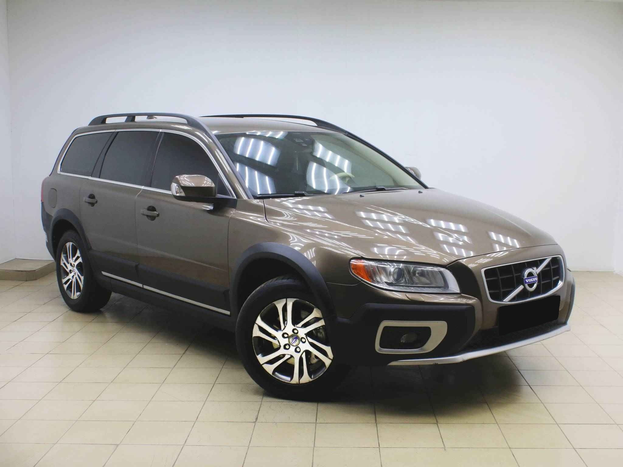 Volvo XC70, II