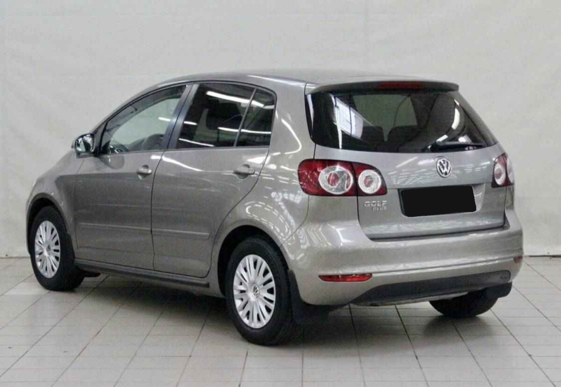 Volkswagen Golf Plus, II