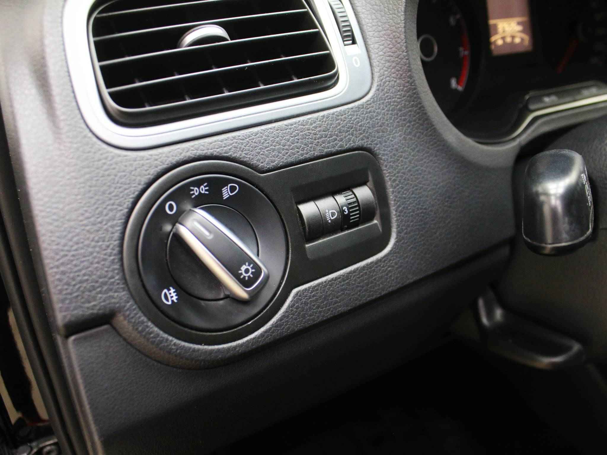 Volkswagen Polo, V Рестайлинг