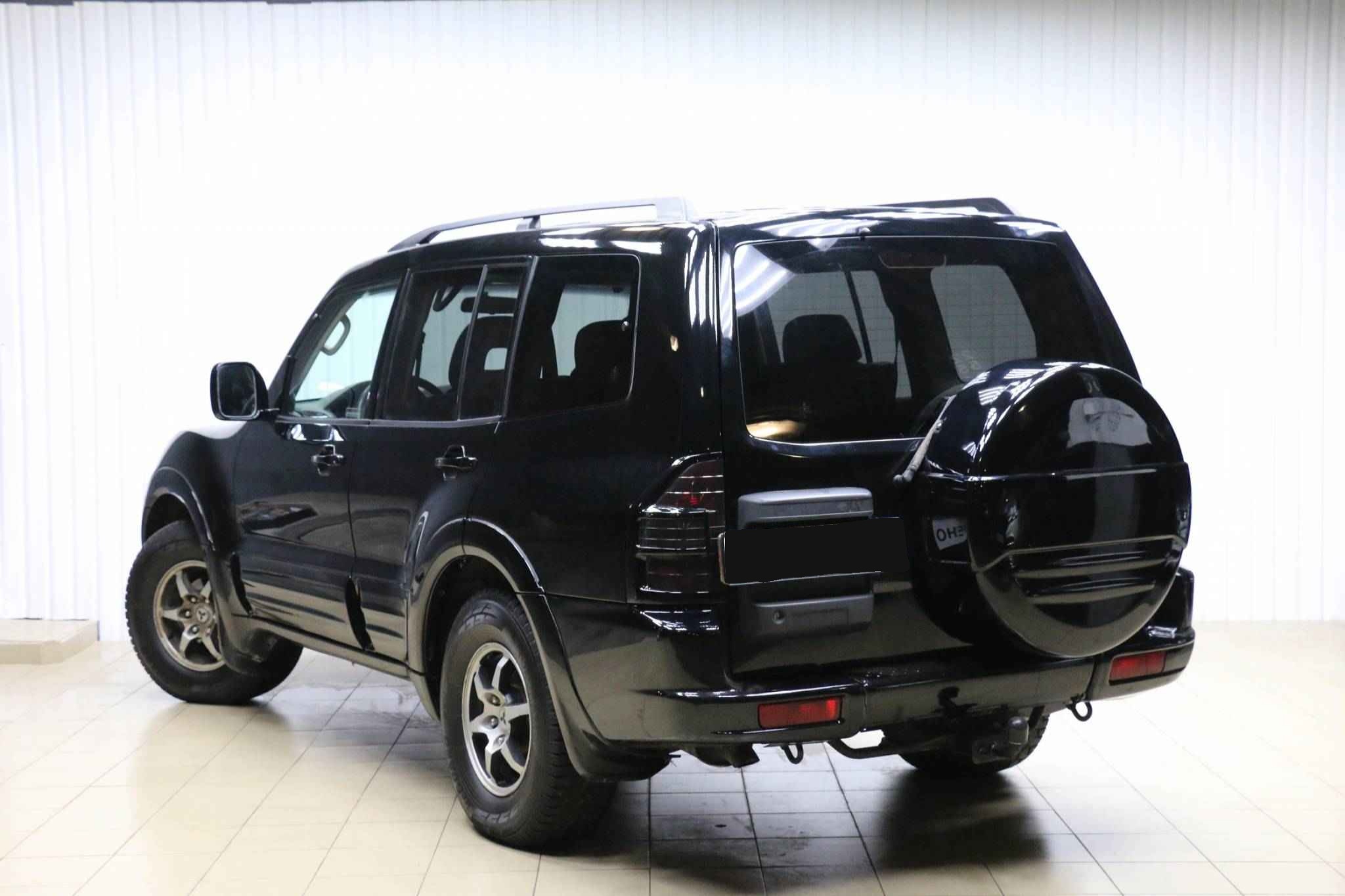 Mitsubishi Montero, II