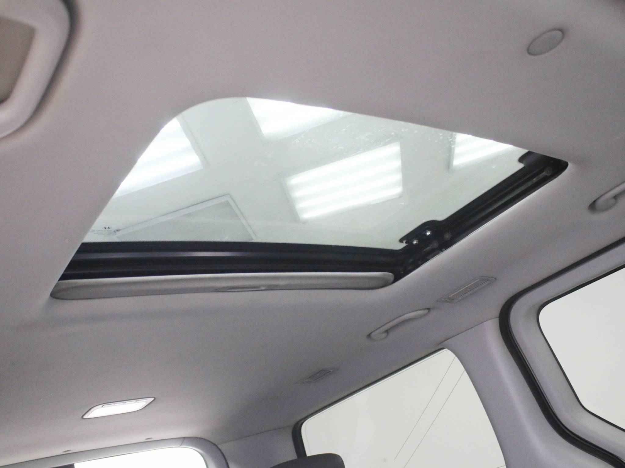 Hyundai Grand Starex, I