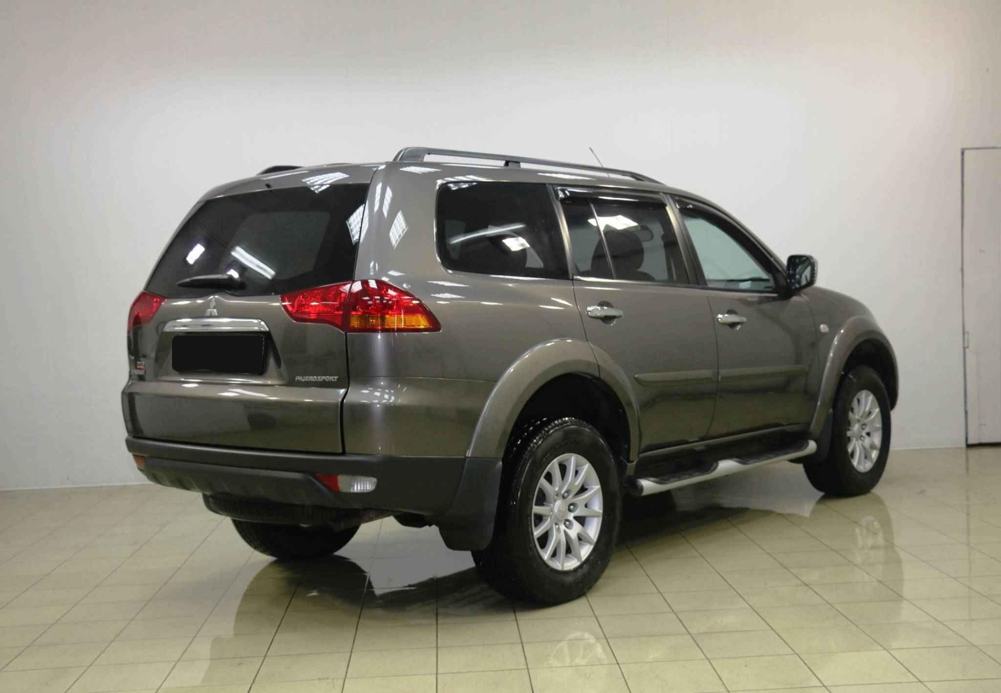 Mitsubishi Pajero Sport, II