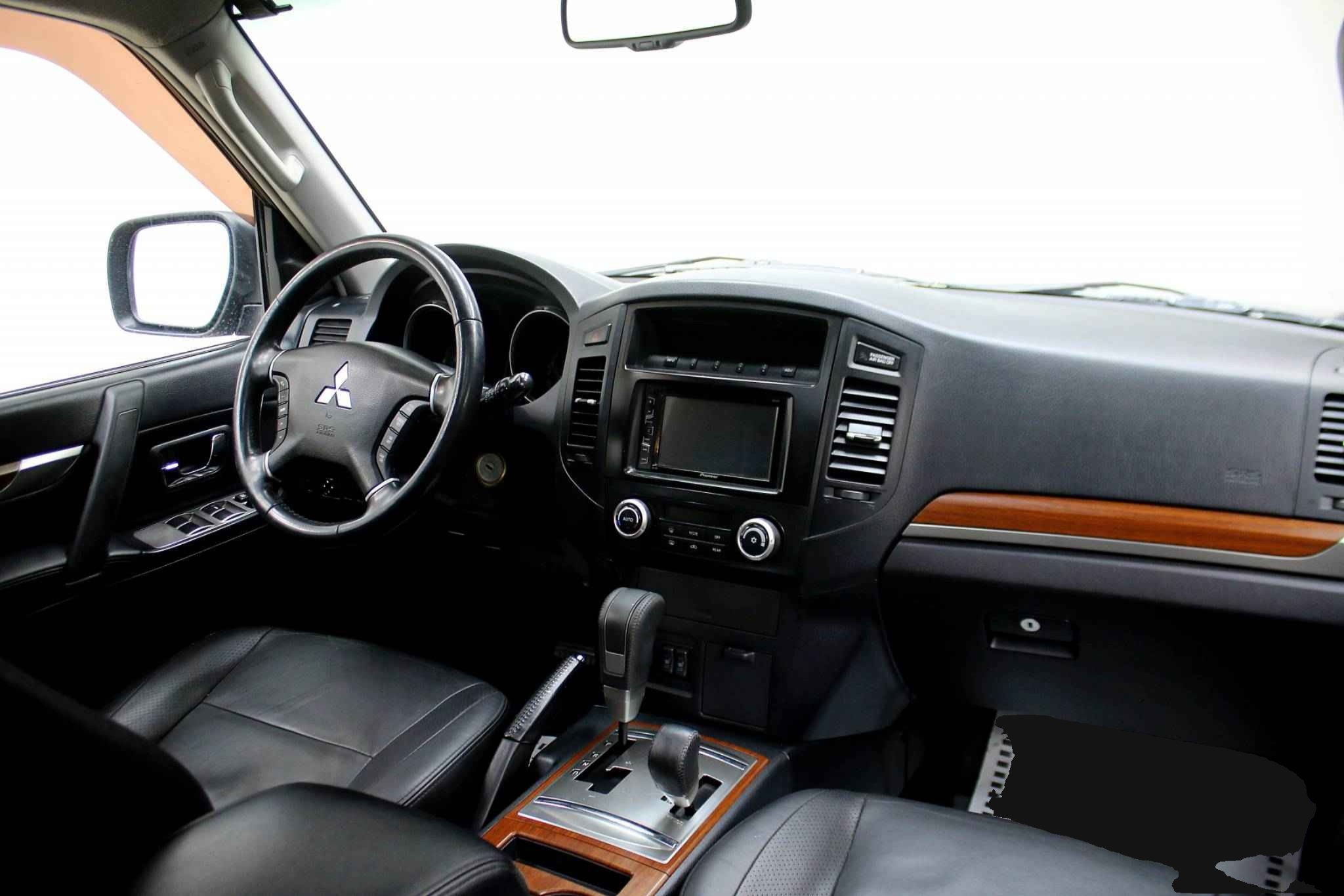 Mitsubishi Pajero, IV