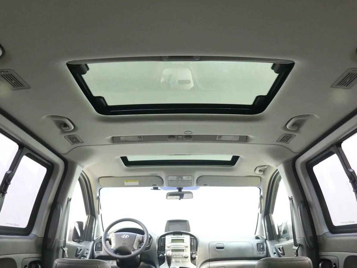 Hyundai Grand Starex, I