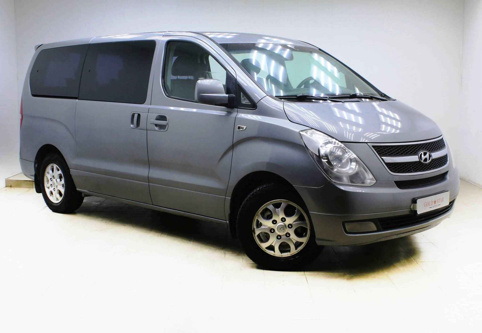 Hyundai Grand Starex, I