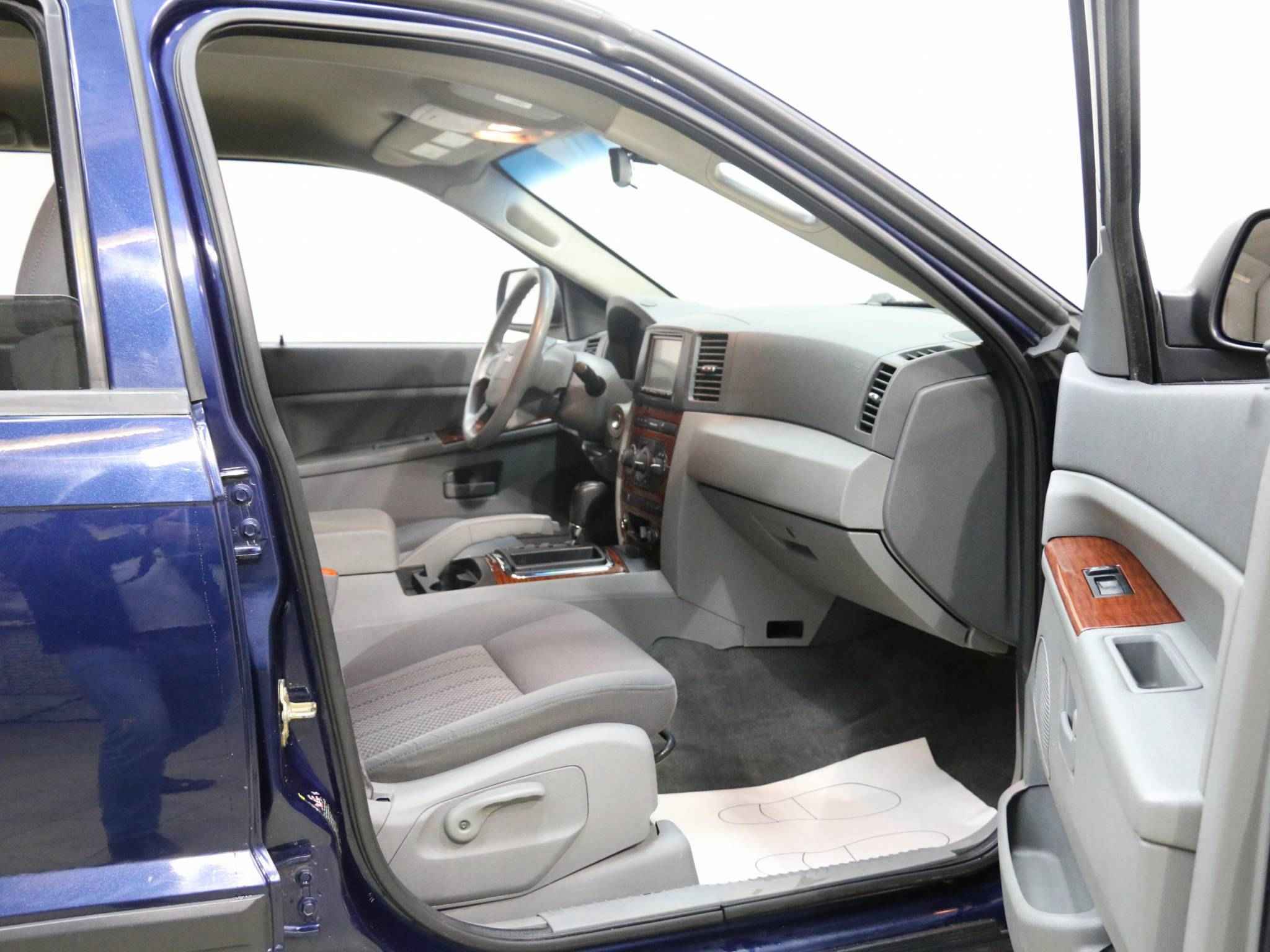 Jeep Grand Cherokee, III (WK)