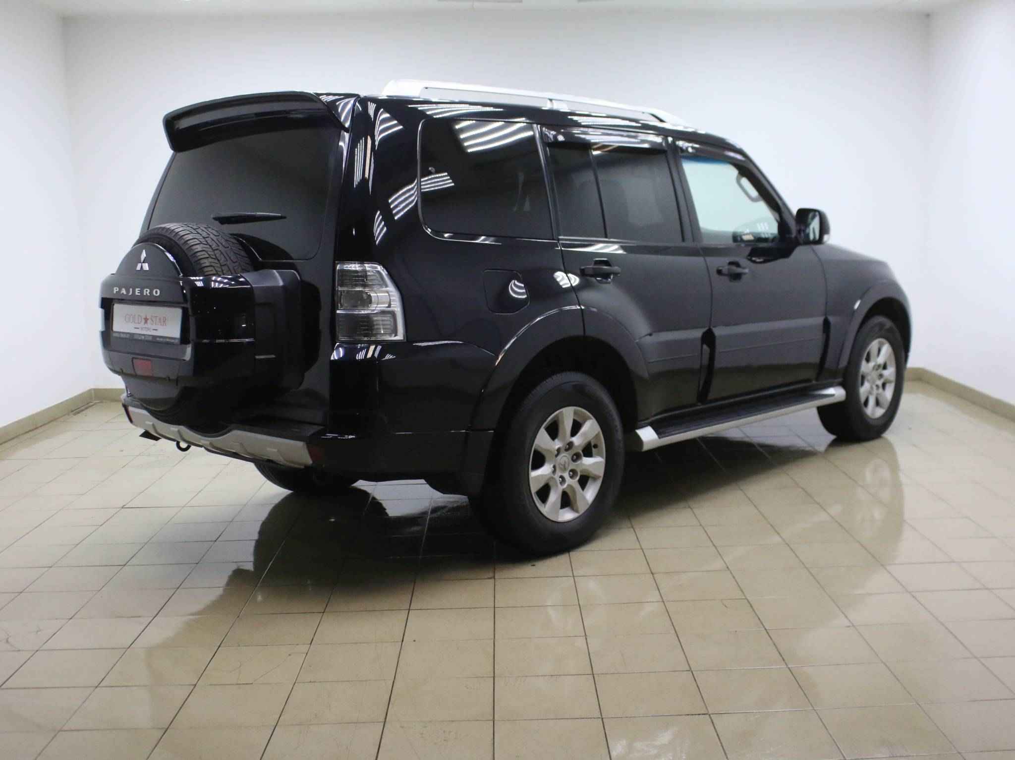 Mitsubishi Pajero, IV Рестайлинг 1