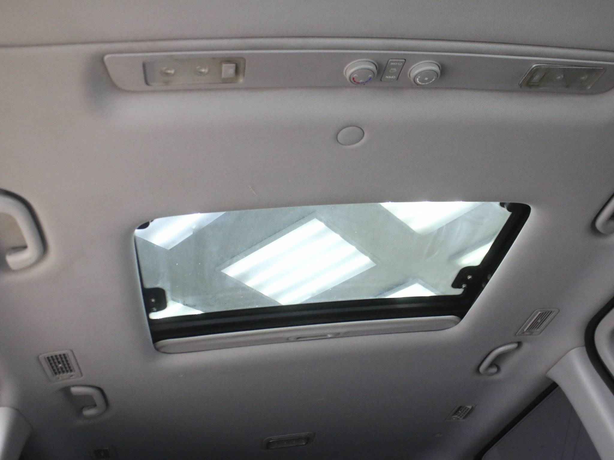 Hyundai Grand Starex, I