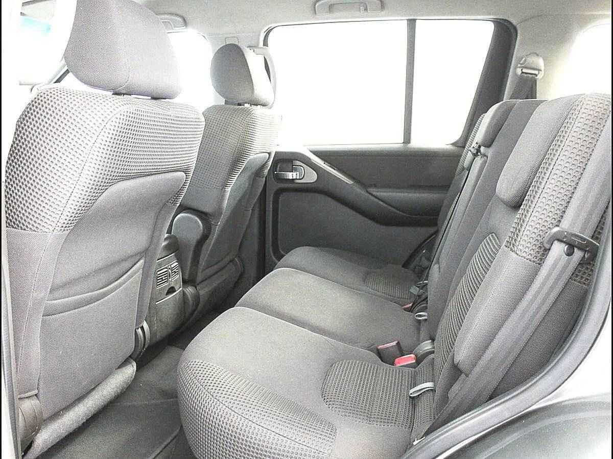 Nissan Pathfinder, III