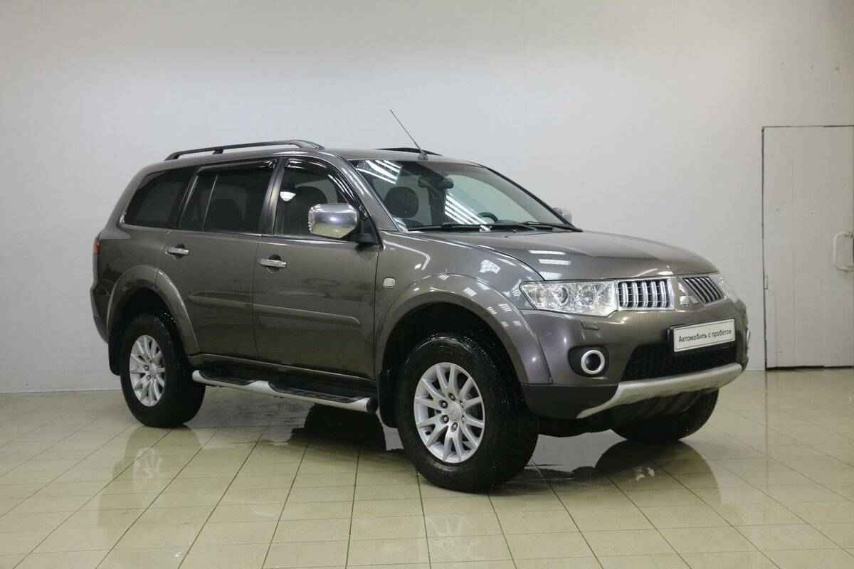 Mitsubishi Pajero Sport, II