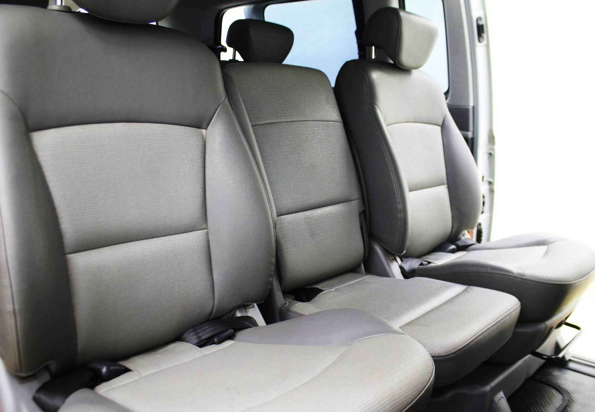 Hyundai Grand Starex, I