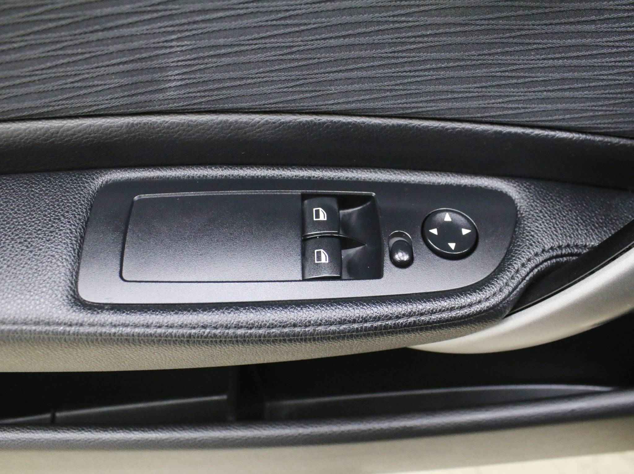 BMW 1 серии, I (E81/E82/E87/E88) Рестайлинг