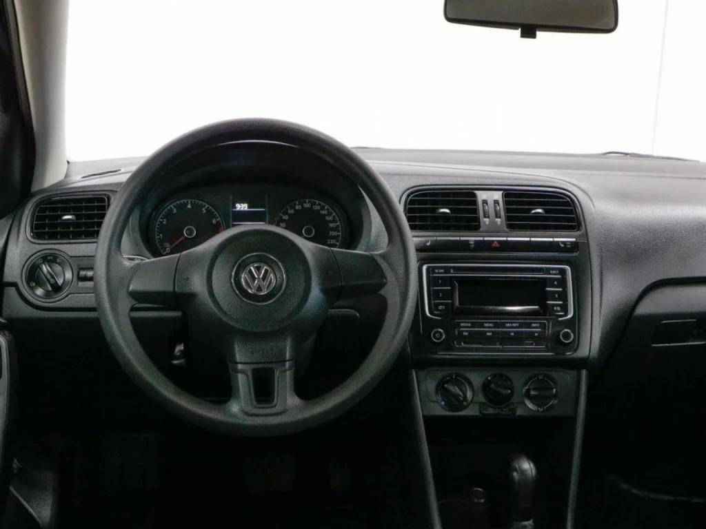 Volkswagen Polo, V