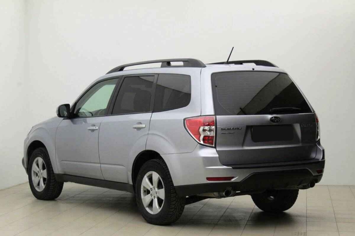 Subaru Forester, III