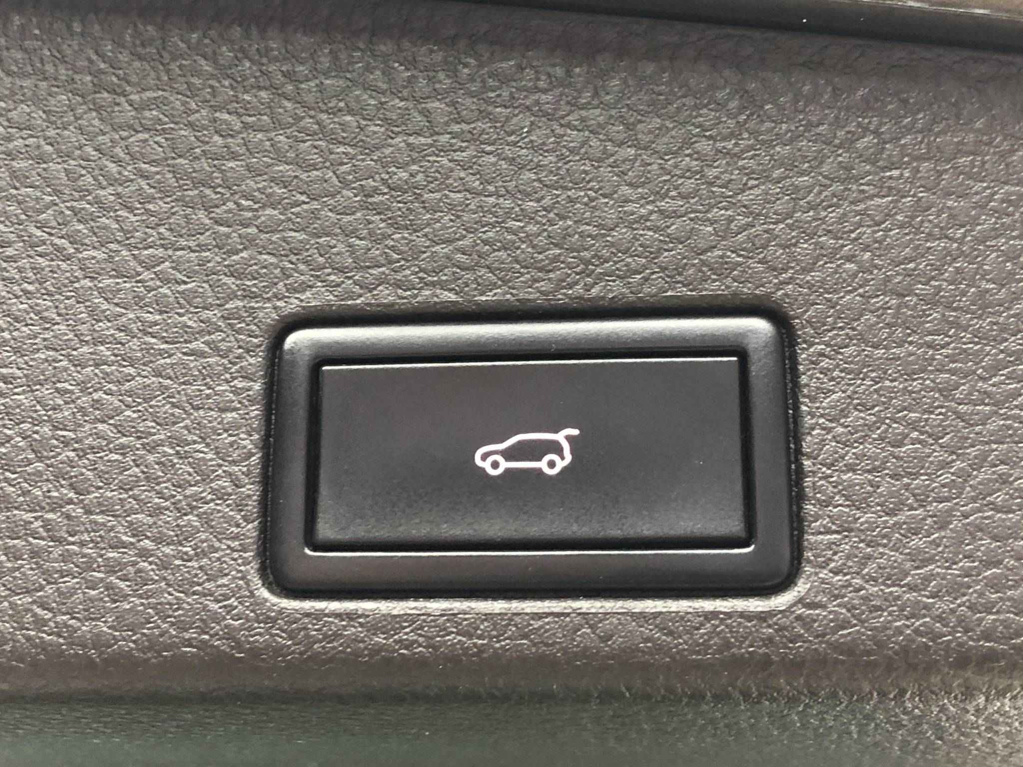 Volkswagen Touareg, II