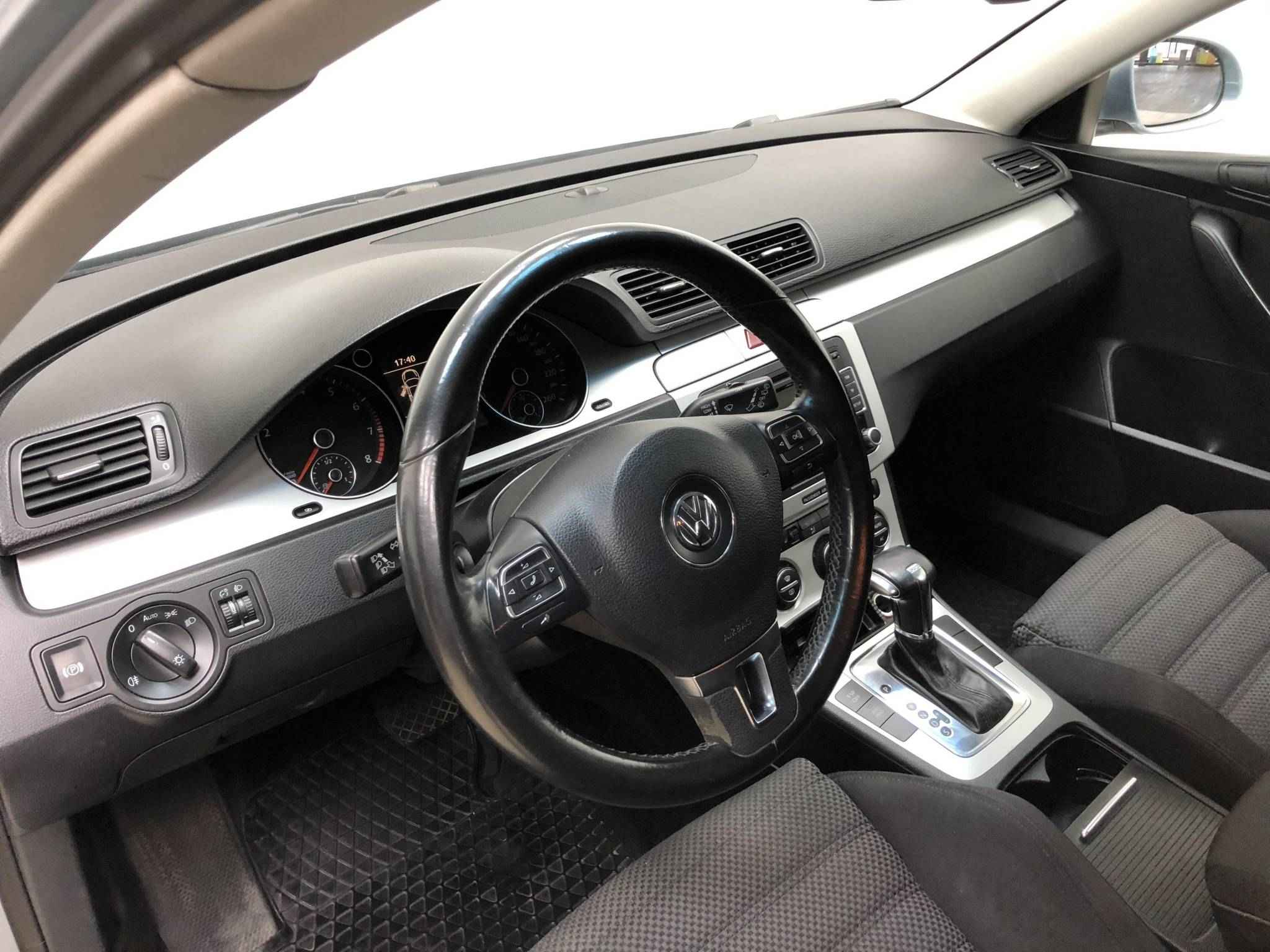 Volkswagen Passat, B6