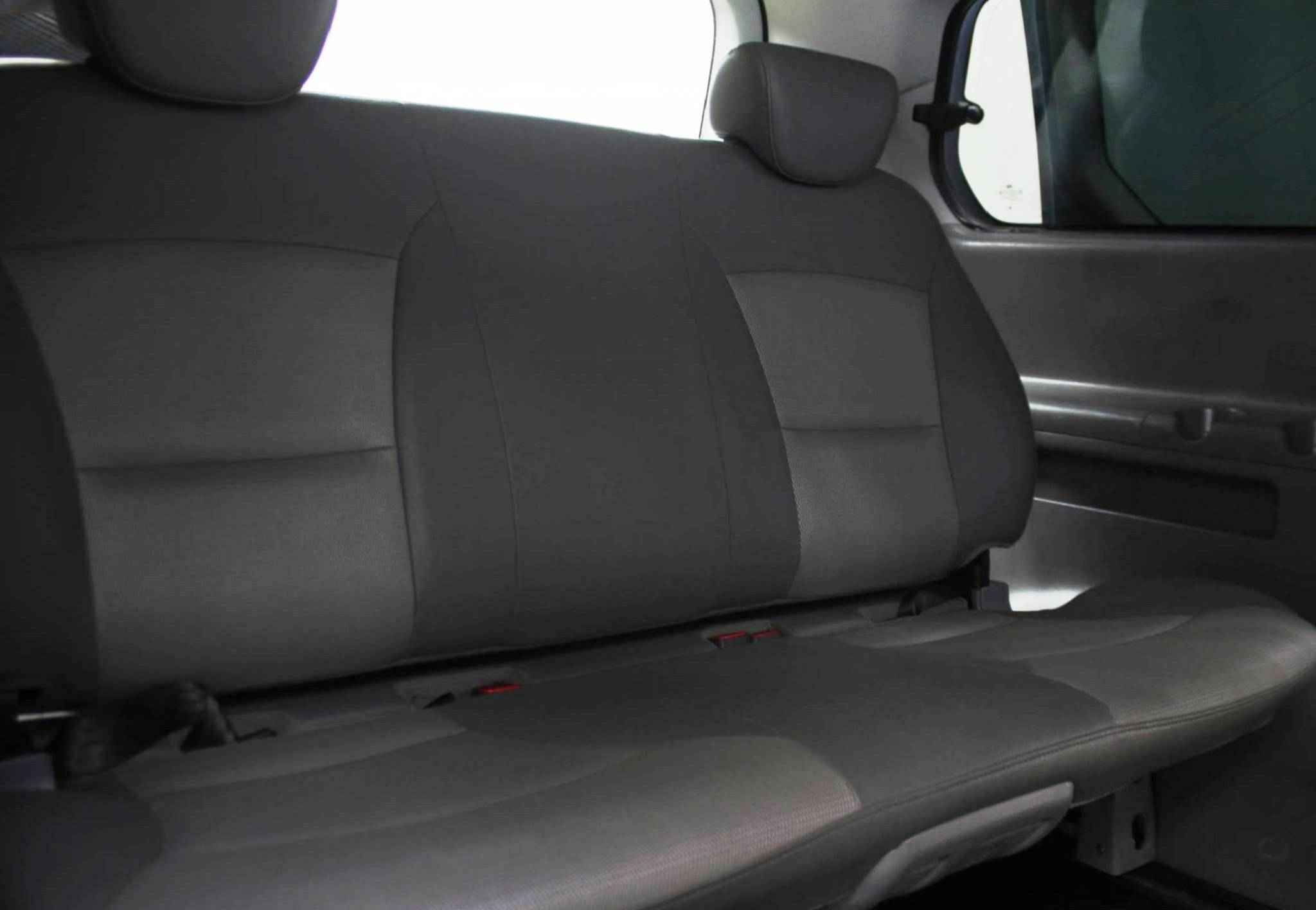 Hyundai Grand Starex, I