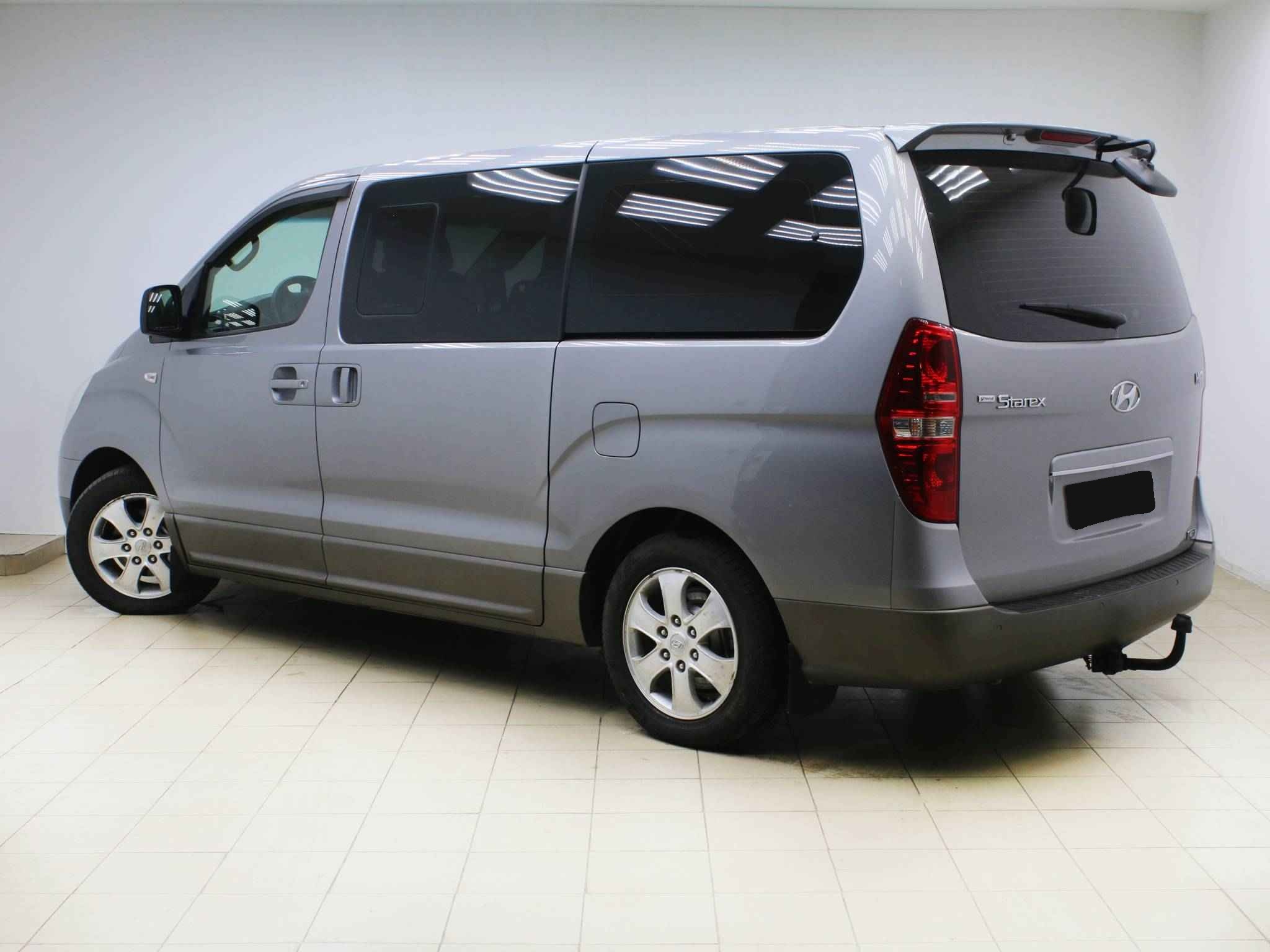 Hyundai Grand Starex, I