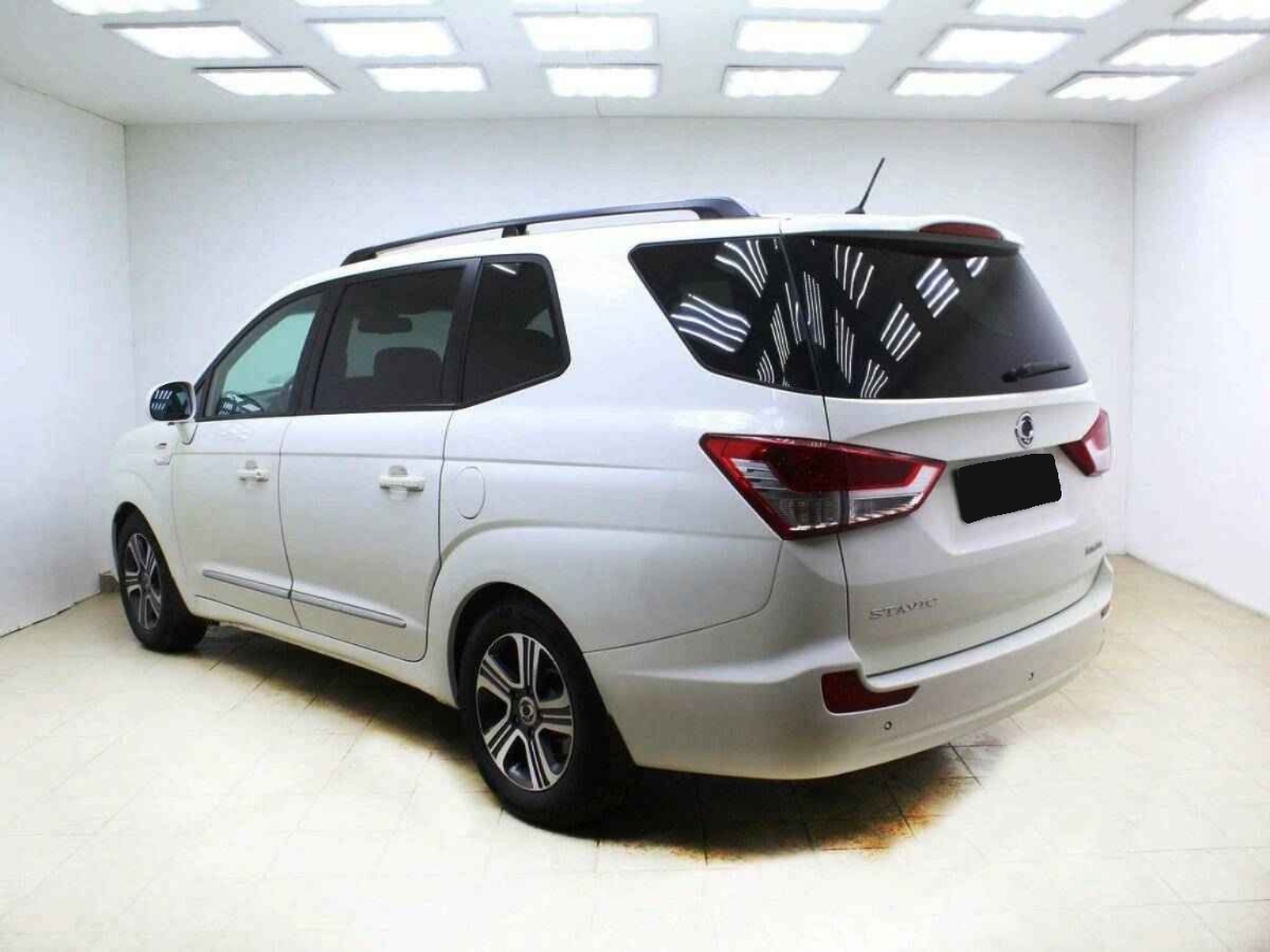SsangYong Stavic