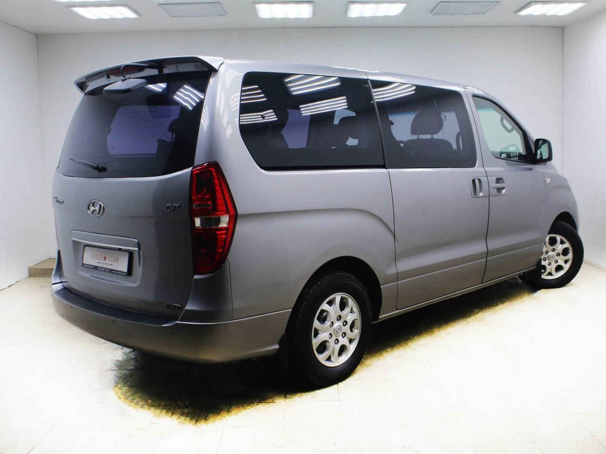 Hyundai Grand Starex, I