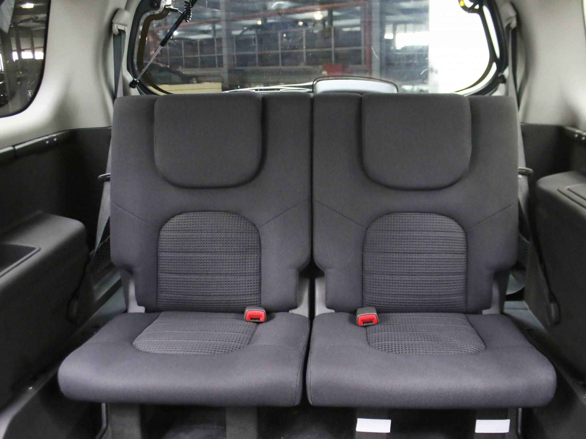 Nissan Pathfinder, III