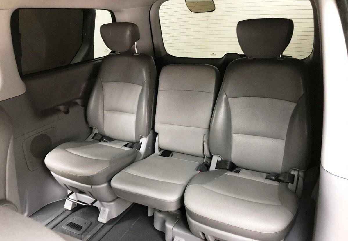 Hyundai Grand Starex, I