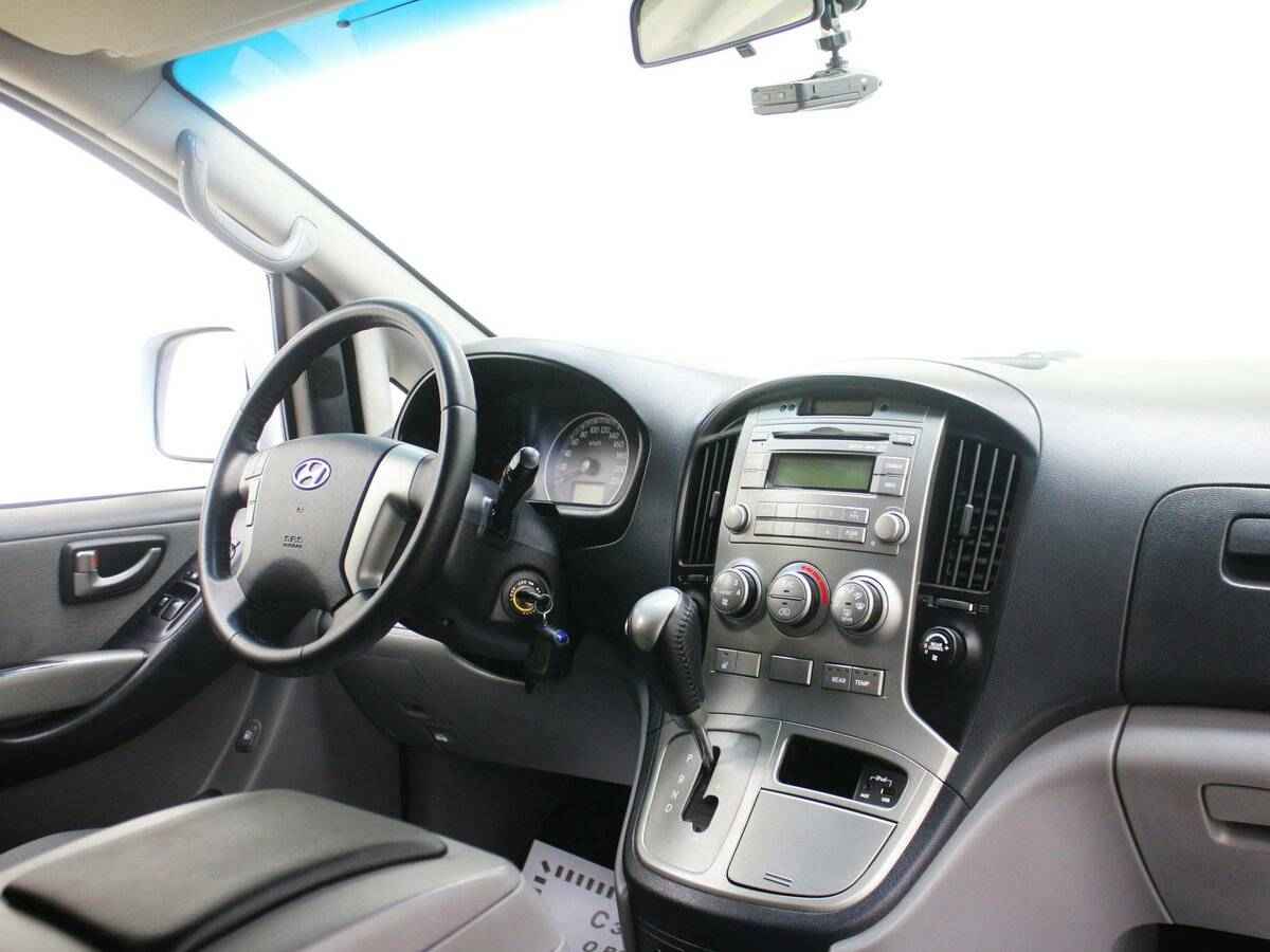 Hyundai H-1, II
