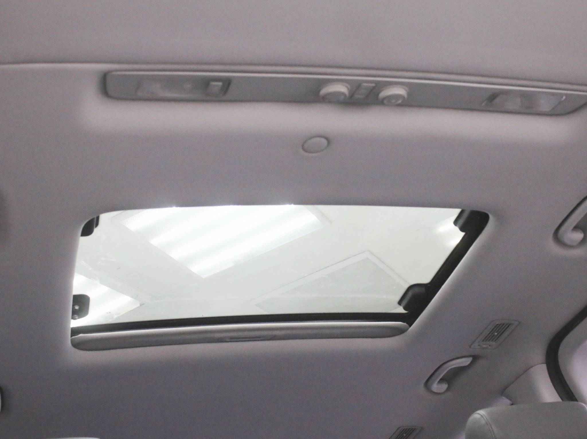 Hyundai Grand Starex, I