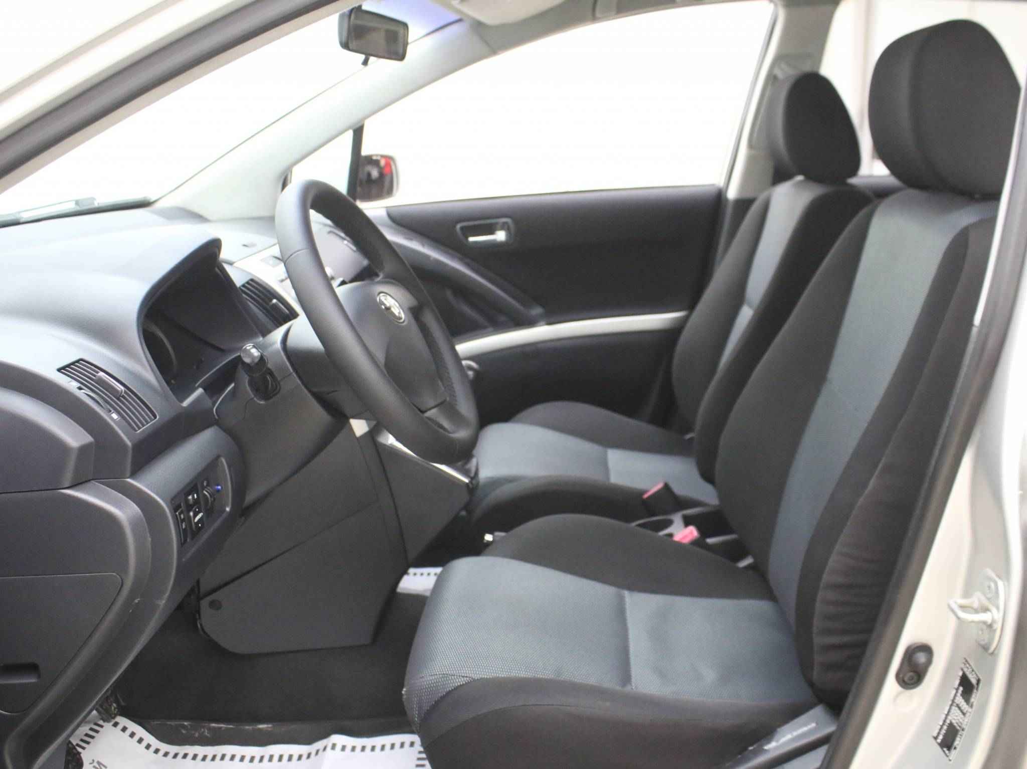 Toyota Corolla Verso, I Рестайлинг 2