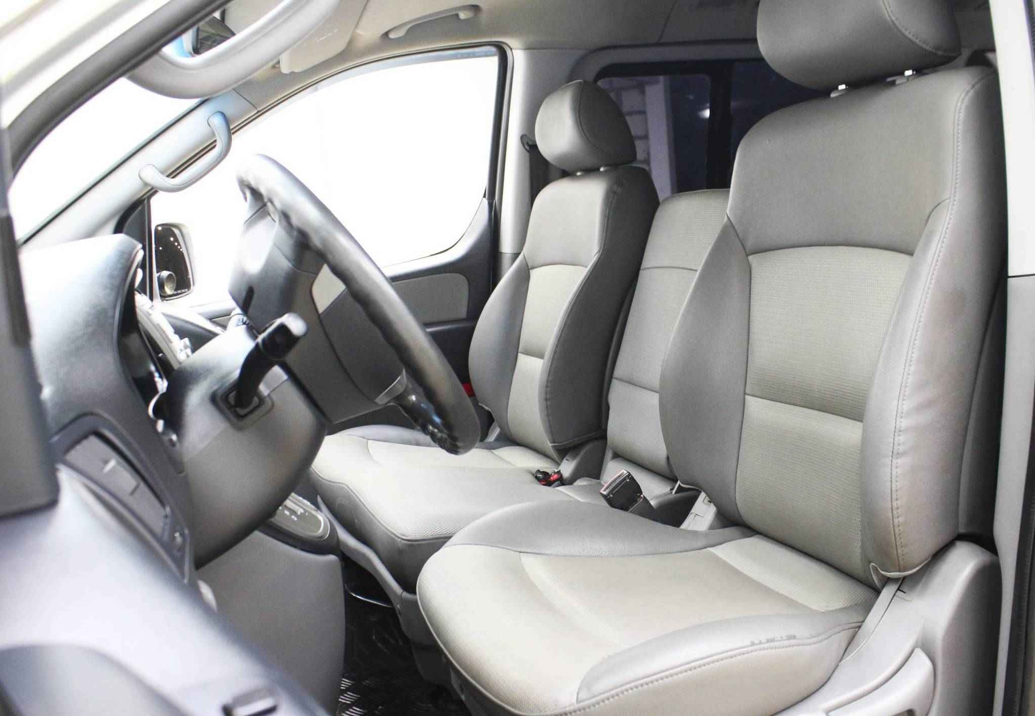 Hyundai Grand Starex, I