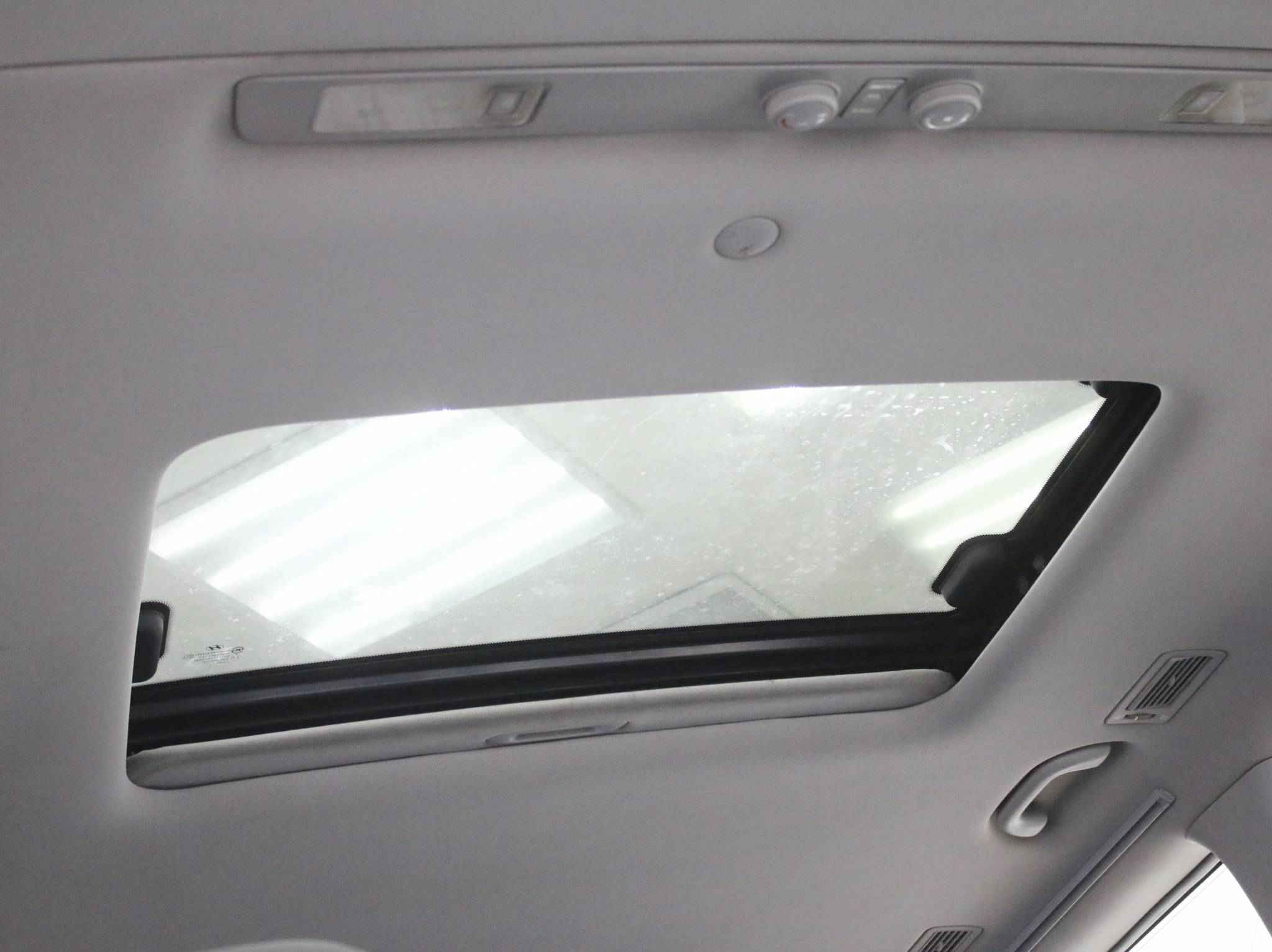 Hyundai Grand Starex, I