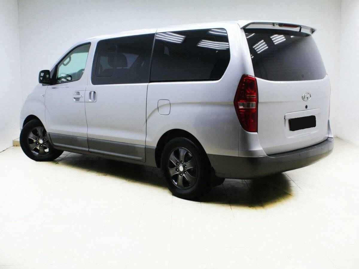 Hyundai Grand Starex, I