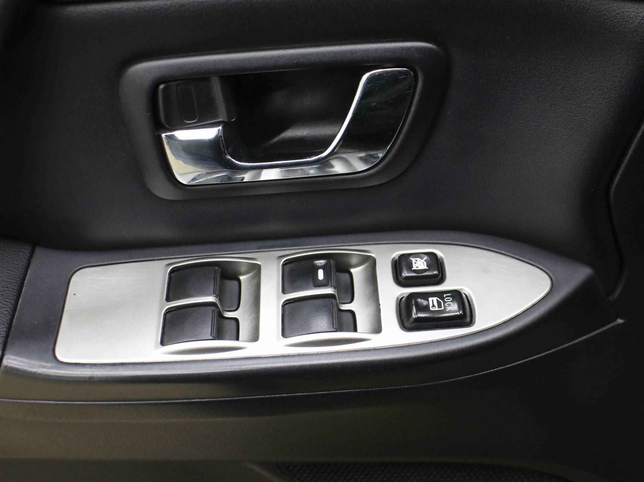 Mitsubishi Pajero, IV