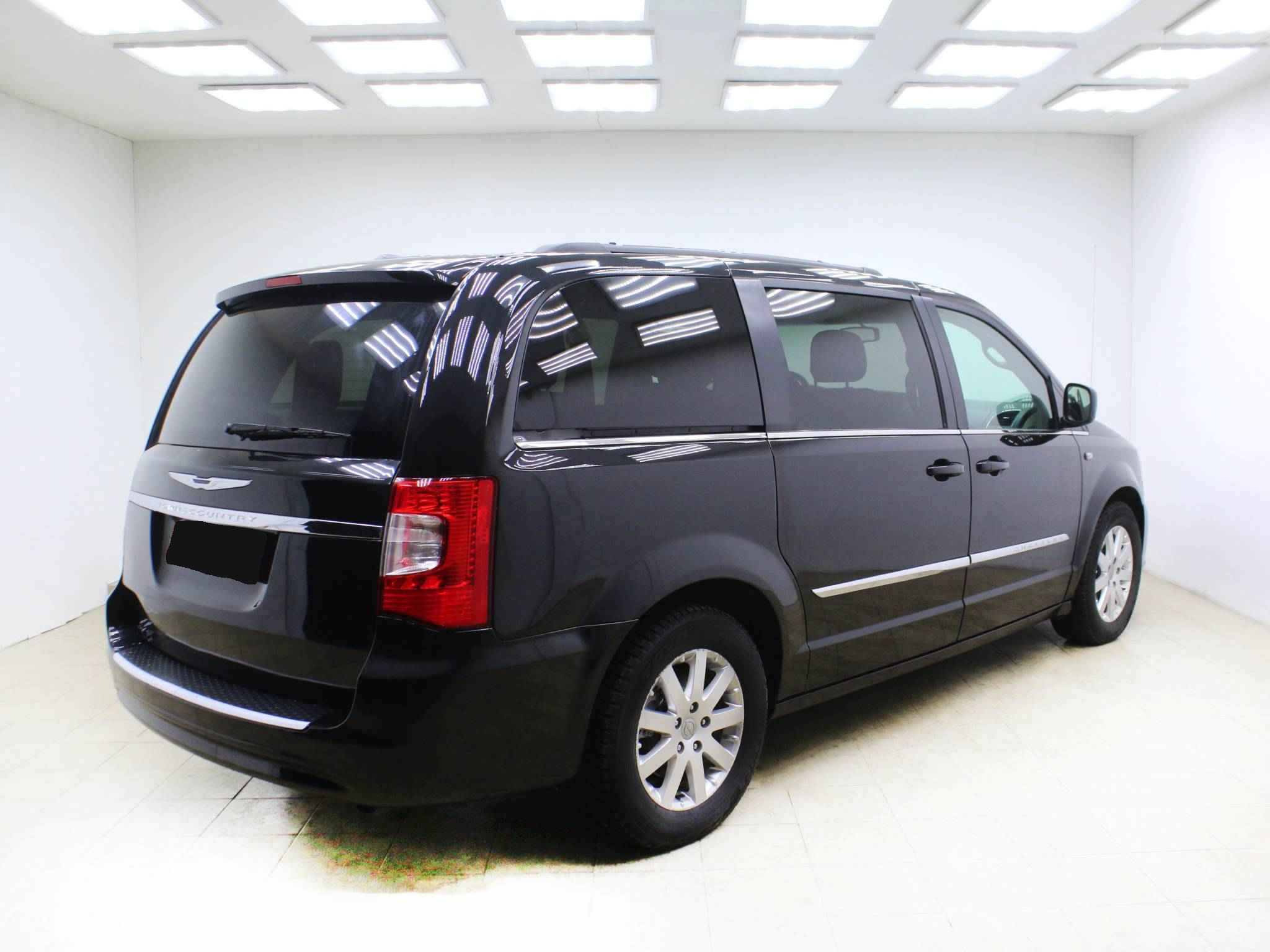 Chrysler Town & Country, V Рестайлинг