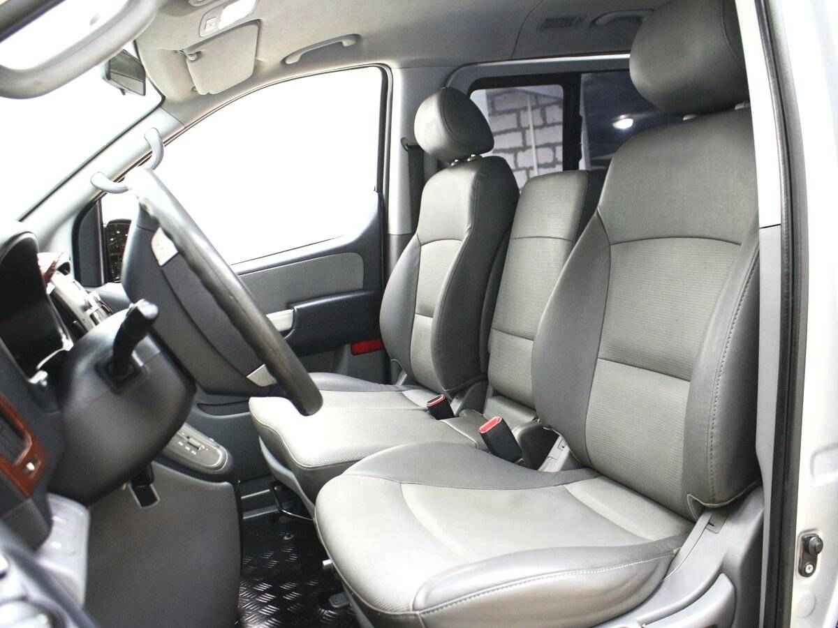 Hyundai Grand Starex, I