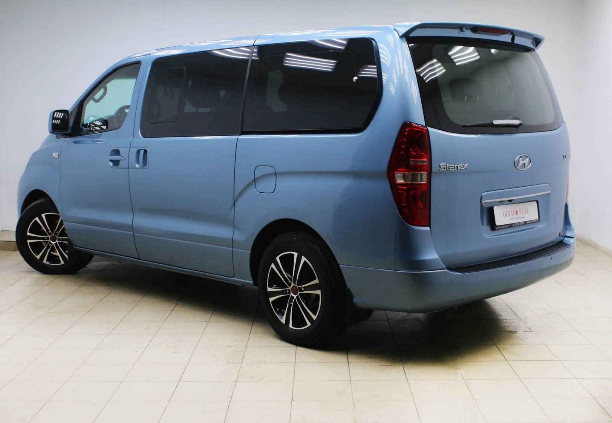 Hyundai Grand Starex, I