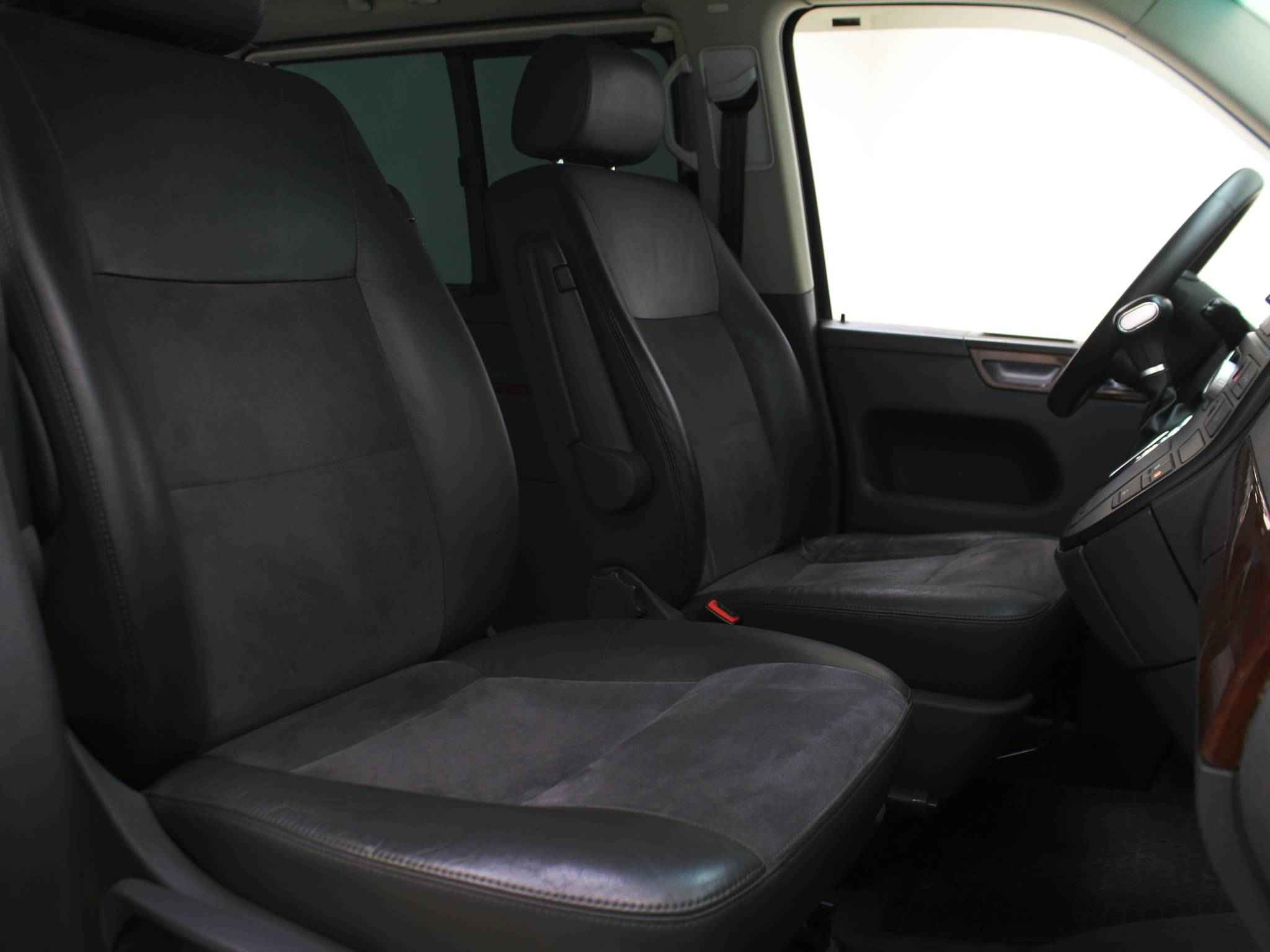 Volkswagen Multivan, T5